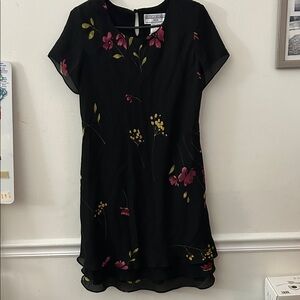 Jessica Howard Elegant Black Dress with Pink Floral Details